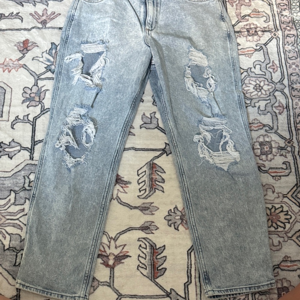Hollister curvy high-rise mom Jean size w30l27